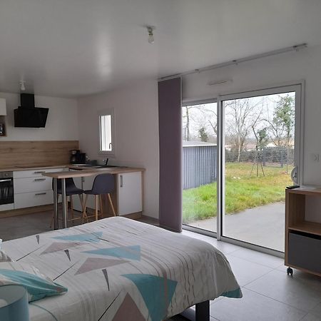 Studio Lumineux Avec Terrasse La Roche-sur-Yon Εξωτερικό φωτογραφία