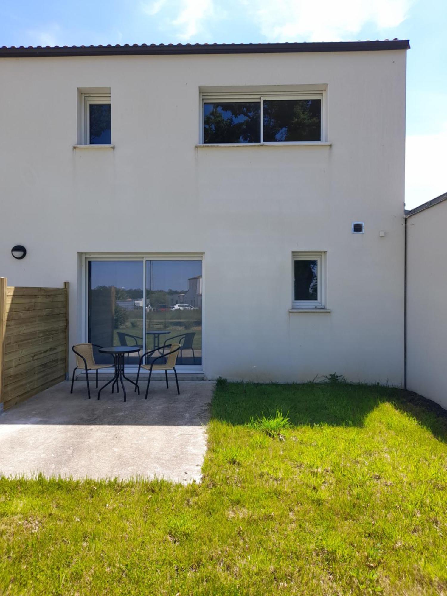 Studio Lumineux Avec Terrasse La Roche-sur-Yon Εξωτερικό φωτογραφία
