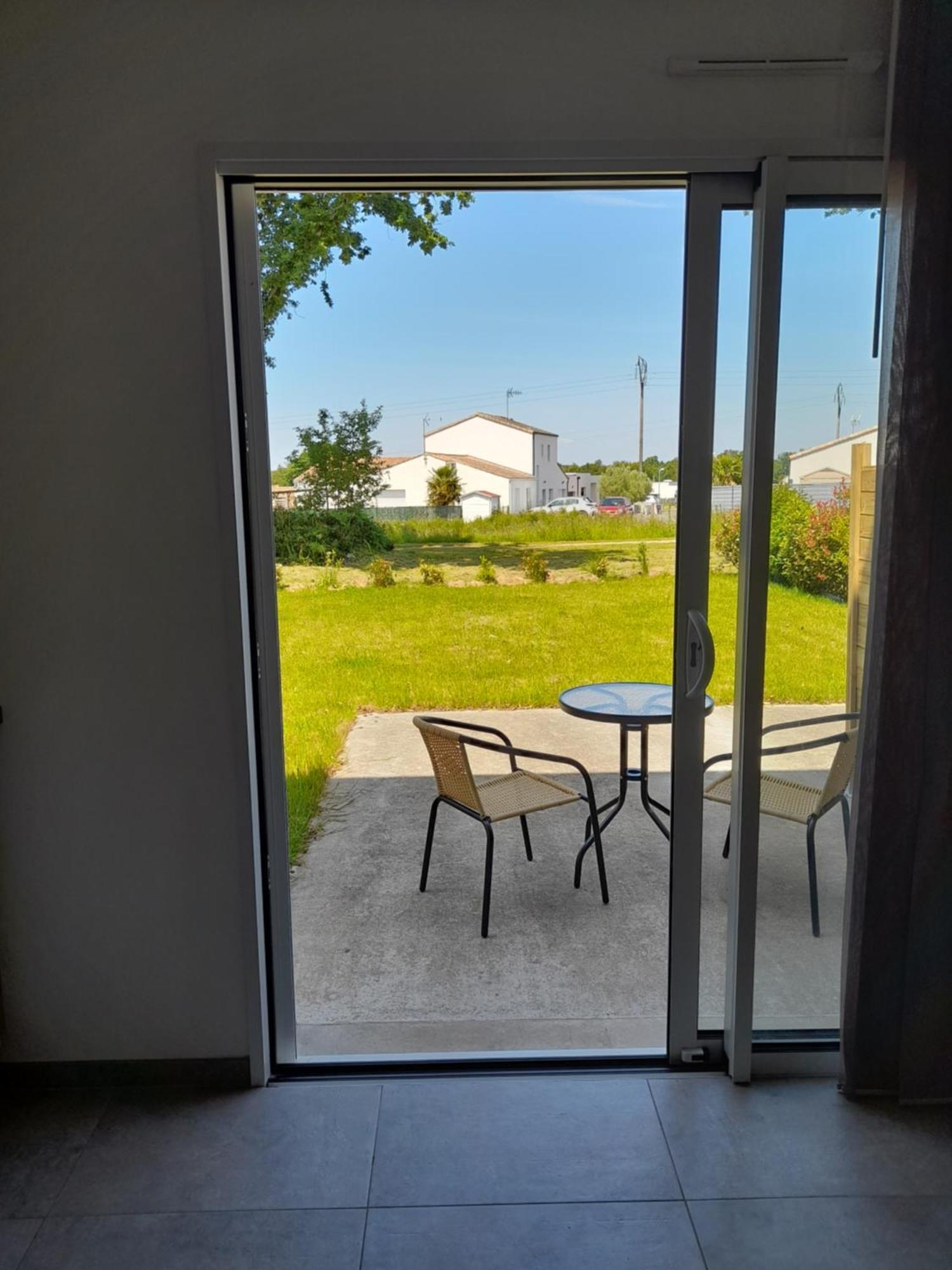 Studio Lumineux Avec Terrasse La Roche-sur-Yon Εξωτερικό φωτογραφία